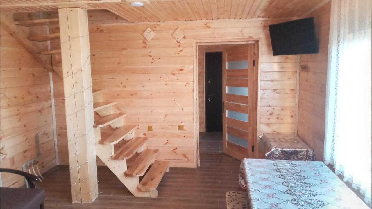 Біля Лісу Шале З Двома Спальнями Slavske Εξωτερικό φωτογραφία